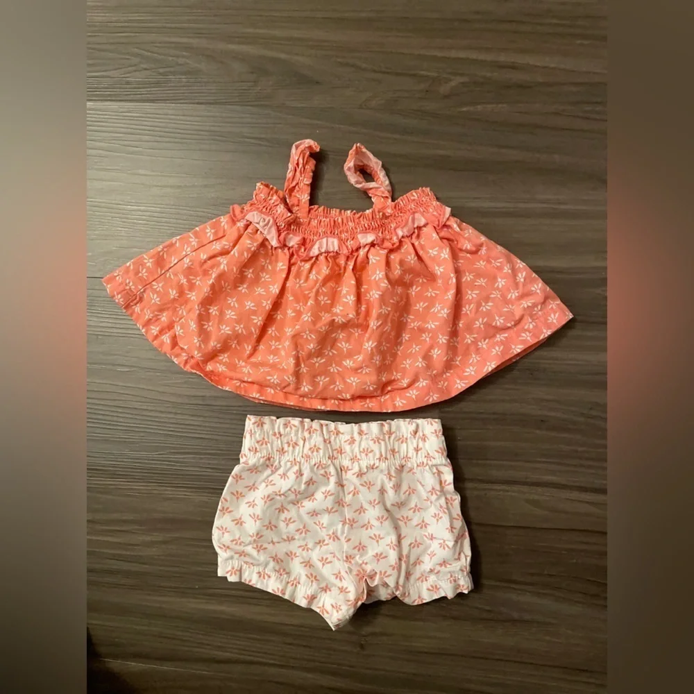 Carter's Coral and White Floral Ruffle Top with matching Shorts Set size 3M